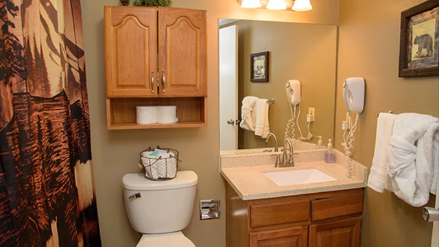 bathroom bathroom