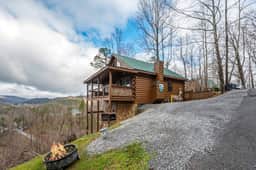 Gatlinburg Hideaway - Image 2