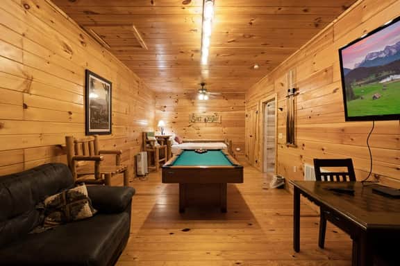 Gatlinburg Hideaway - Image 5